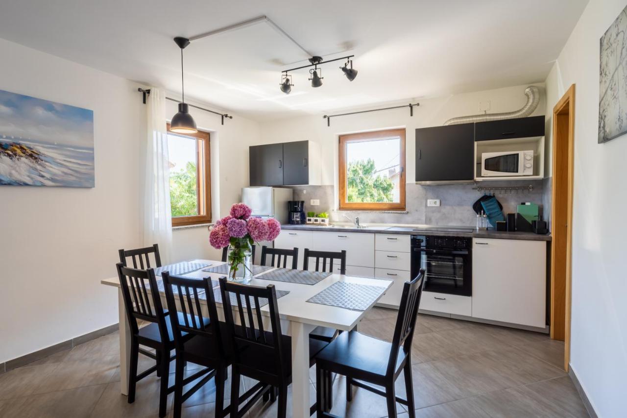 Downtown Apartment Helena Опатия Екстериор снимка